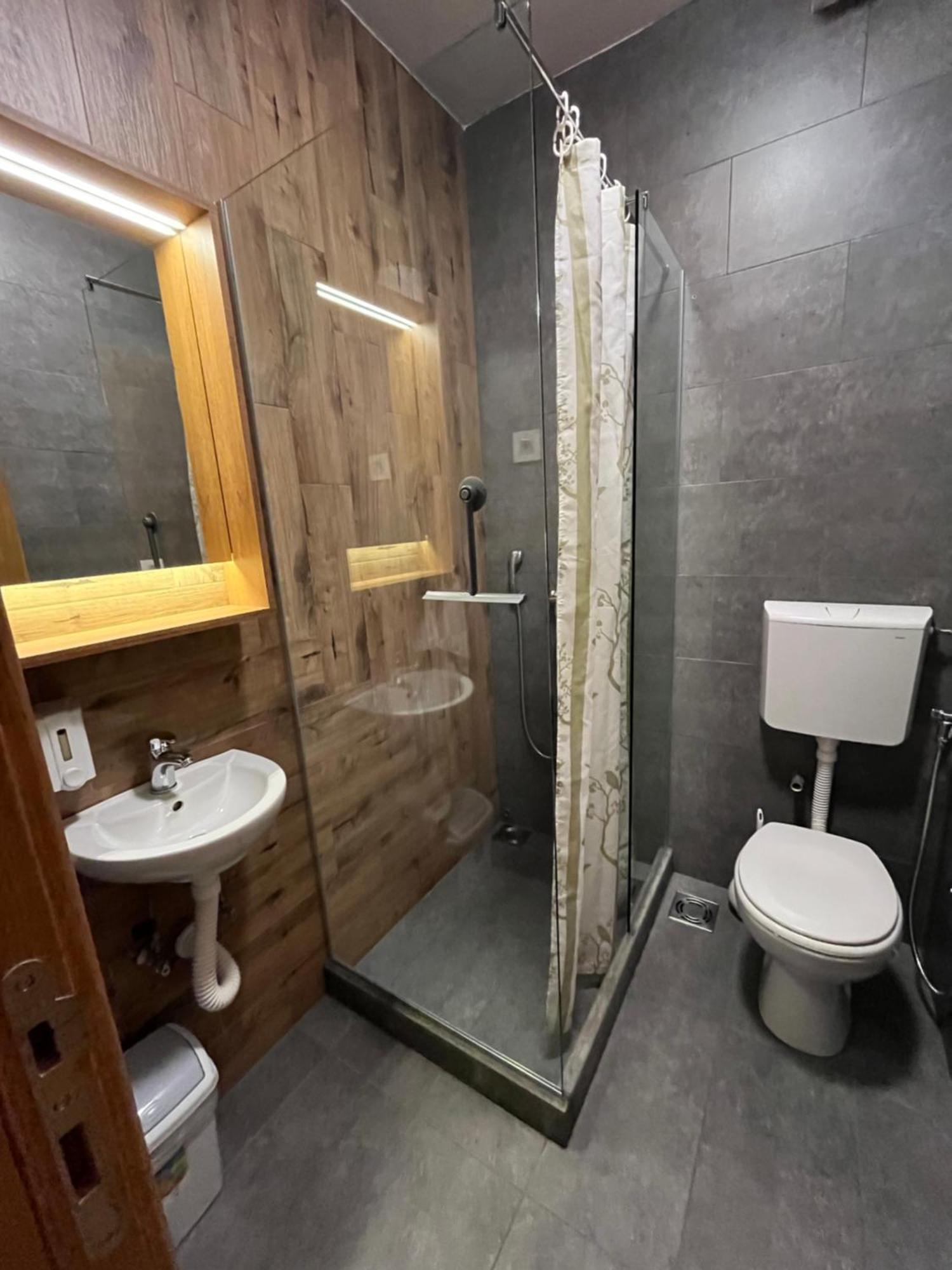 Terasa Hostel Novi Sad Luaran gambar