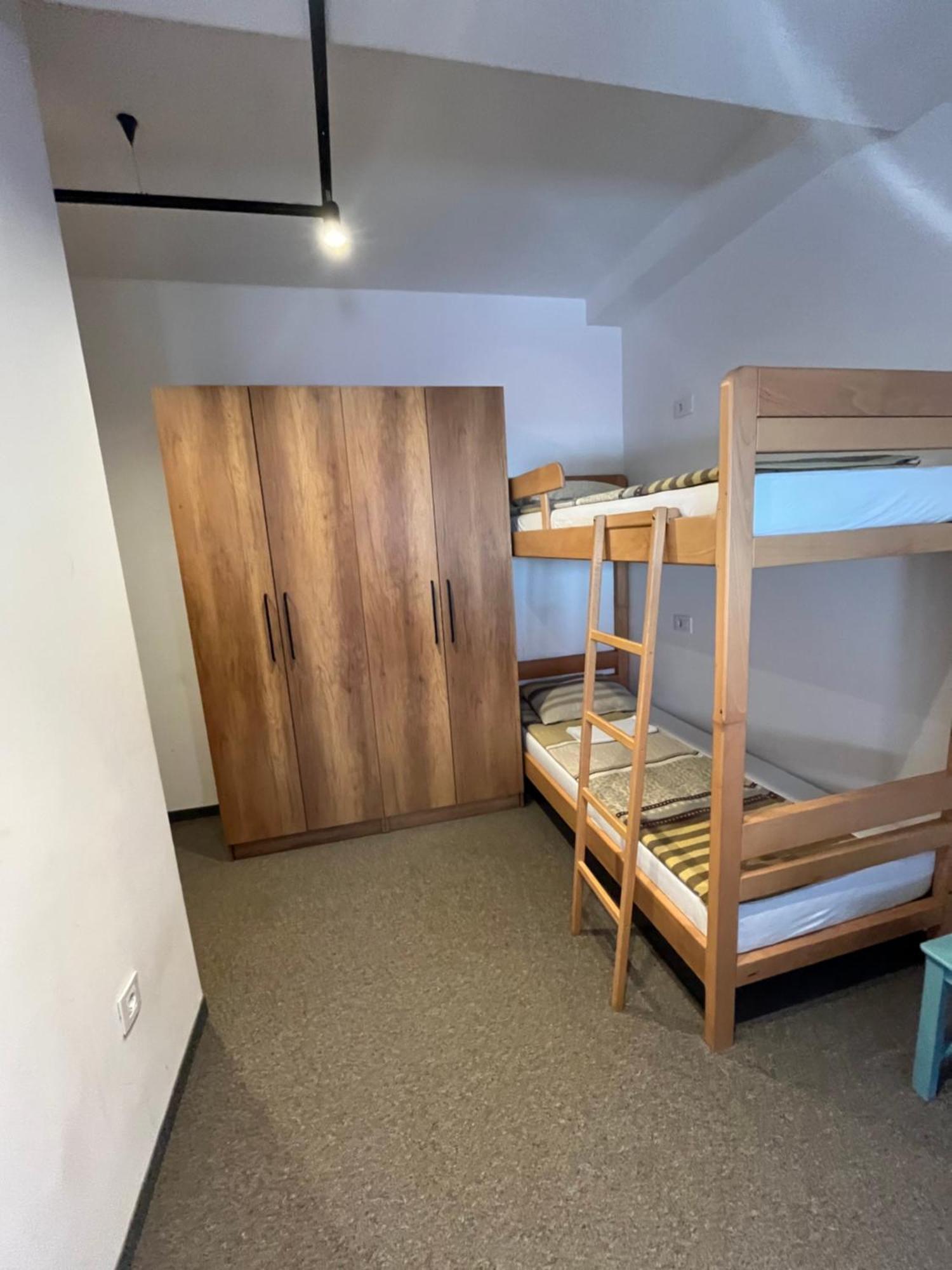 Terasa Hostel Novi Sad Luaran gambar