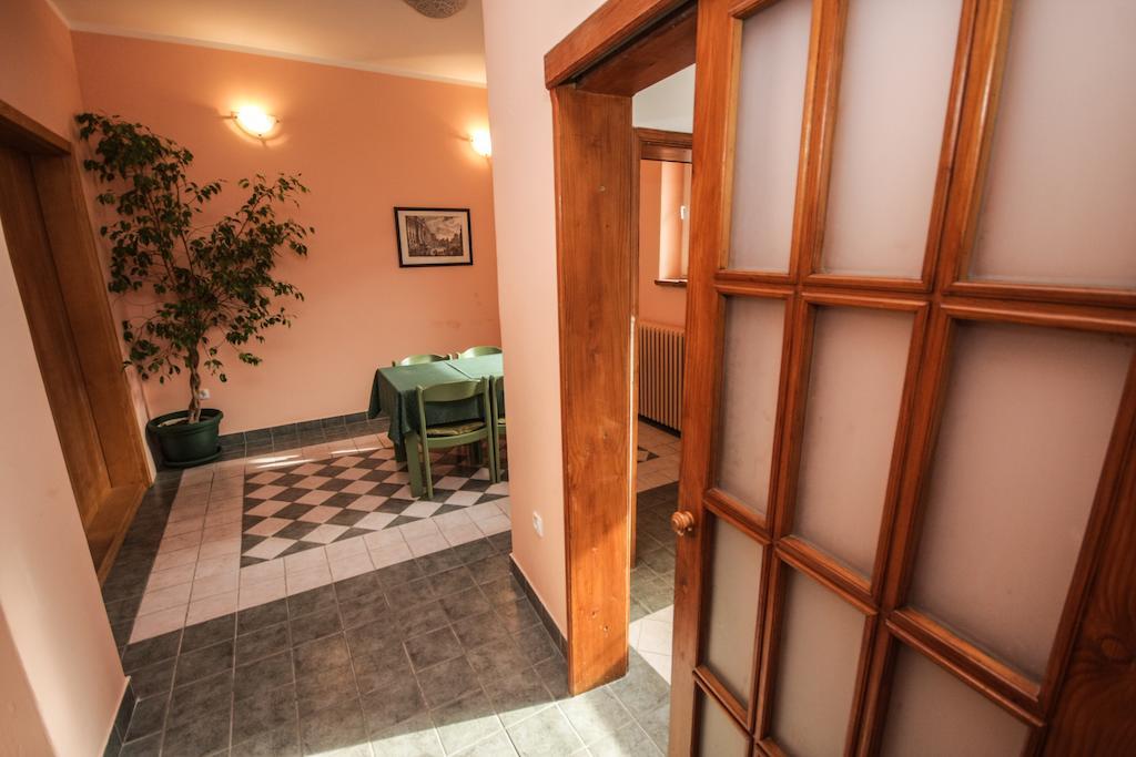 Terasa Hostel Novi Sad Bilik gambar