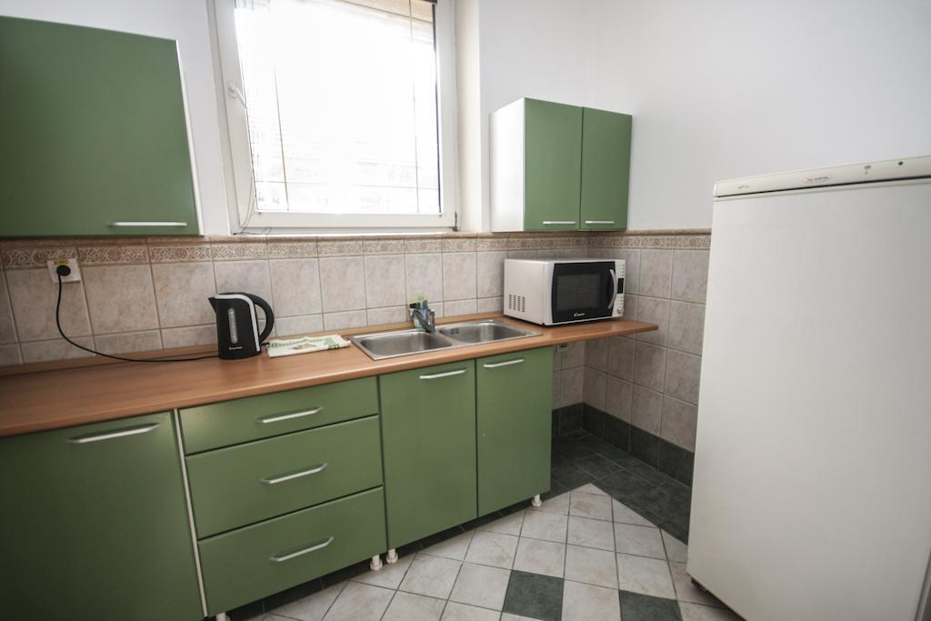 Terasa Hostel Novi Sad Bilik gambar