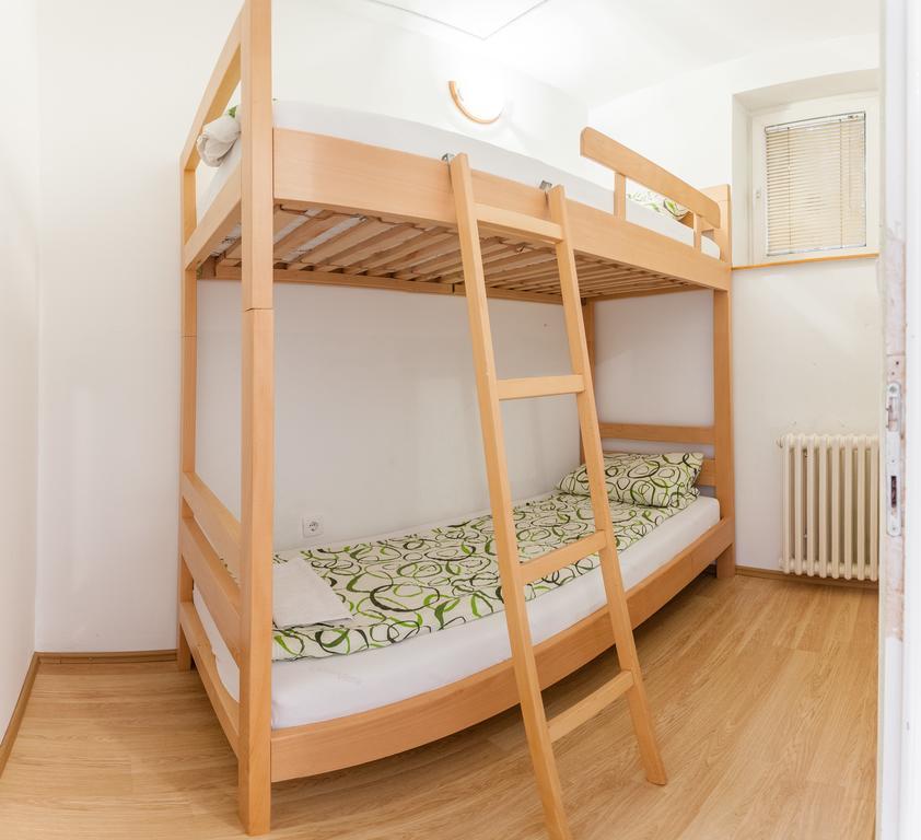 Terasa Hostel Novi Sad Luaran gambar